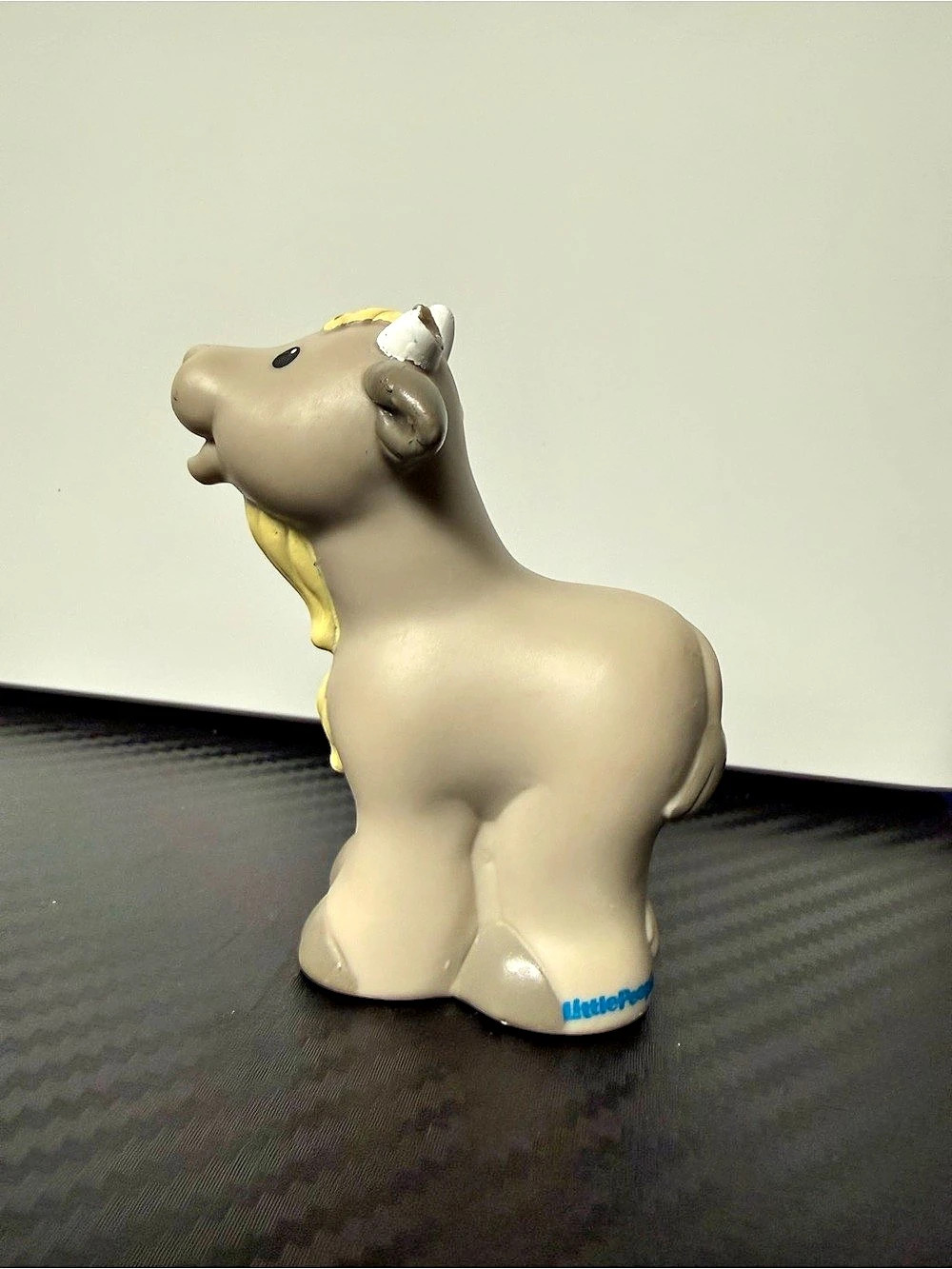 Mattel 2007 Mattel Billy Goat toy figure Brown & Yellow Toy Figure